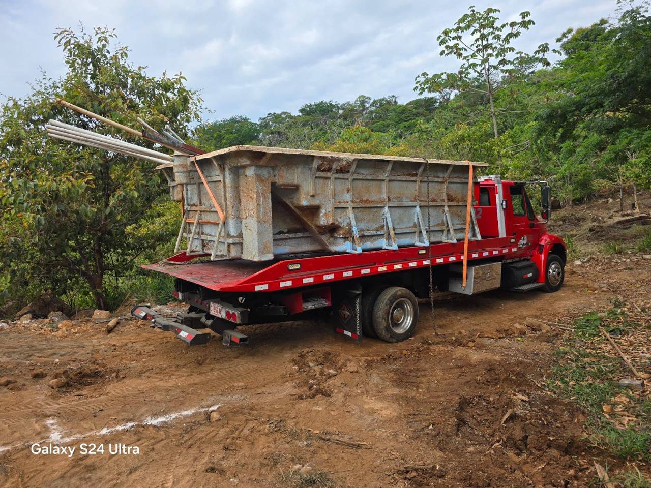 Rescate 4x4 en terreno difícil Costa Rica